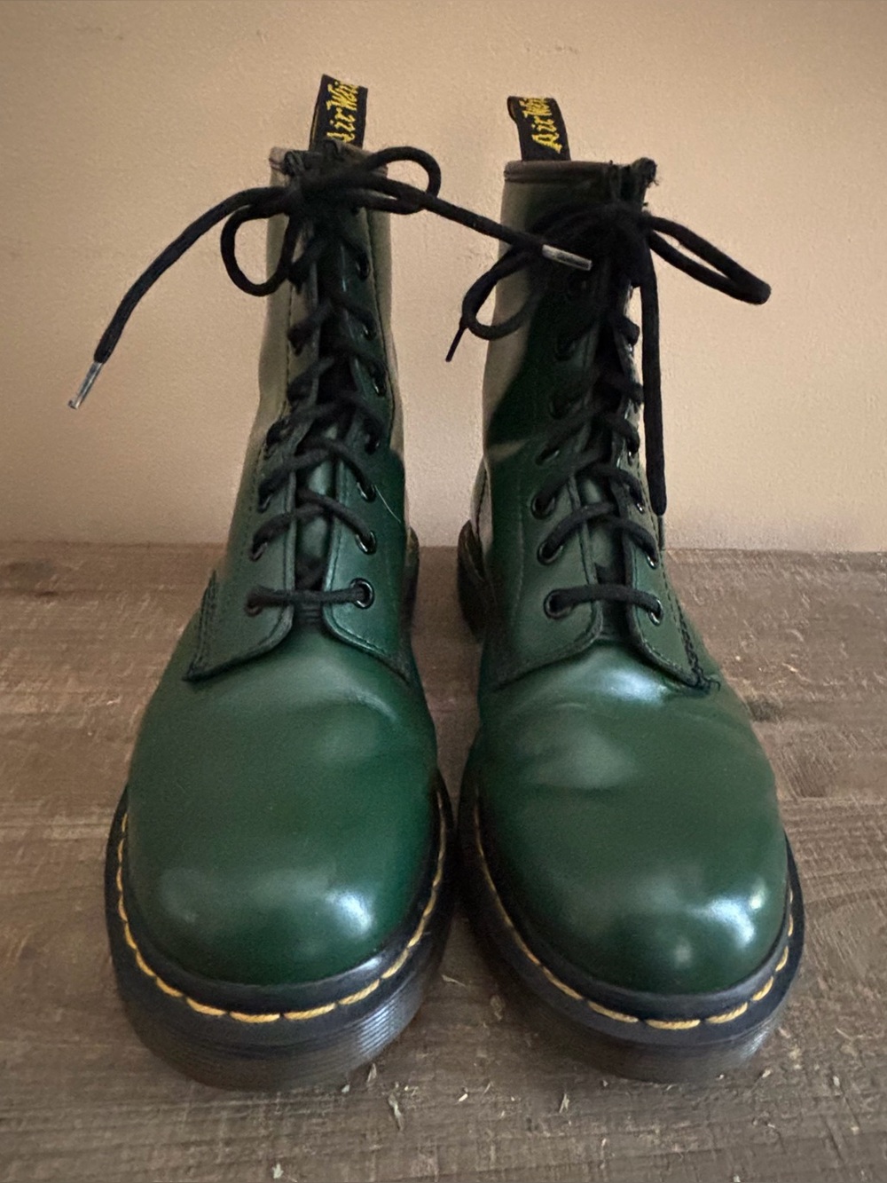 Dr. Martens 1460 Green Smooth Leather 8-Eye Boots Women’s UK 5 US 7